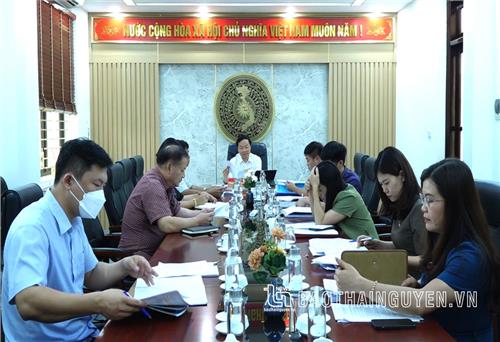 Thống nhất triển khai dự án chăn nuôi công nghệ cao tại Phú Lương