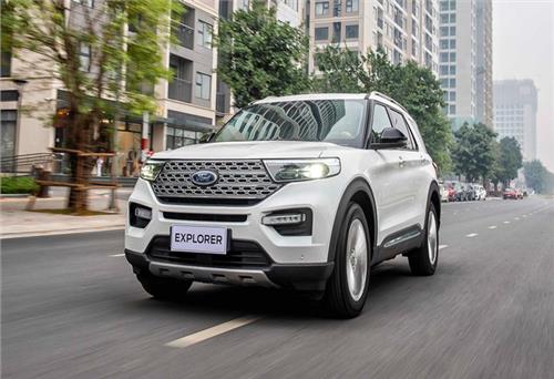 Một số xe Ford Explorer có thể thiếu điều khiển điều hòa nhiệt độ hàng ghế sau