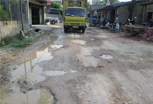 Gần 6.000km đường chưa đạt chuẩn nông thôn mới