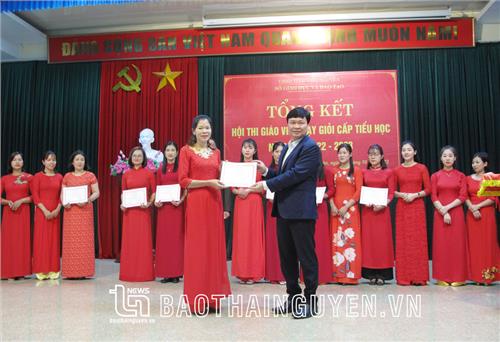 Thái Nguyên: 151 thầy, cô đạt danh hiệu Giáo viên dạy giỏi cấp tỉnh