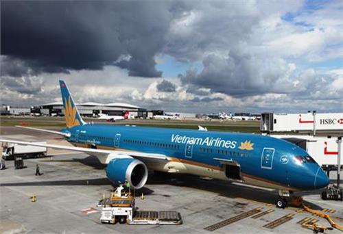 Vietnam Airlines chào đón máy bay B787-9 Dreamliner tới Heathrow