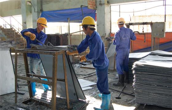 Bảo đảm việc làm cho 1.215 lao động