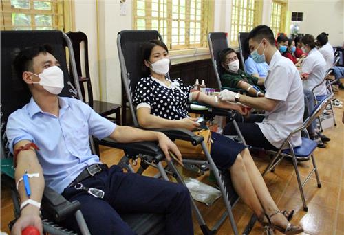 Phú Lương: Tiếp nhận được 568 đơn vị máu 