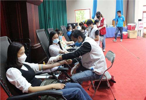 Triển khai Tháng nhân đạo và Kế hoạch vận động hiến máu tình nguyện năm 2022