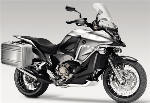 Honda xác nhận Crosstourer sẽ lăn bánh vào 2012