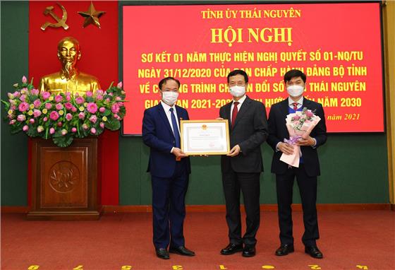 Lấy người dân, doanh nghiệp là trung tâm chuyển đổi số      
