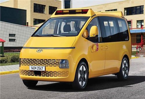 Hyundai Staria thêm phiên bản chở học sinh