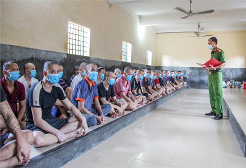 Đảm bảo quyền bầu cử cho người bị tạm giữ, tạm giam