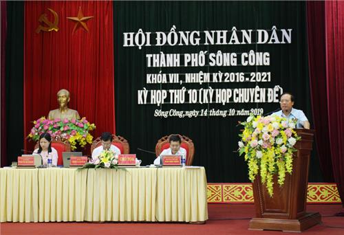  Thông qua 5 Nghị quyết về phát triển kinh tế- xã hội