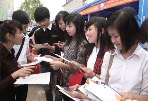 Ngày đầu thi tuyển sinh Đại học Thái Nguyên đợt 1: Thuận lợi, an toàn và nghiêm túc