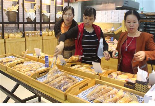 Làm gì để tăng sức cạnh tranh cho hàng Việt?