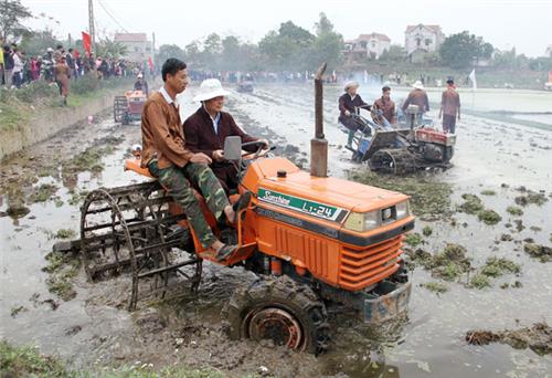 Rộn ràng Lễ hội xuống đồng đầu Xuân mới