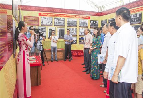 Triển lãm chuyên đề 