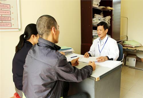 Bảo hiểm y tế là “cứu cánh” cho người nhiễm HIV/AIDS