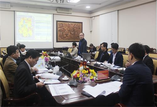 Nghe báo cáo tiến độ triển khai dự án của Tập đoàn FLC