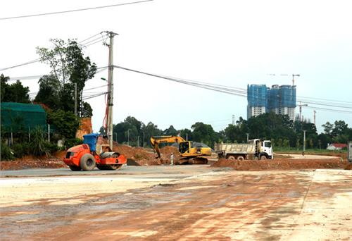 Khí thế thi đua trên những công trình