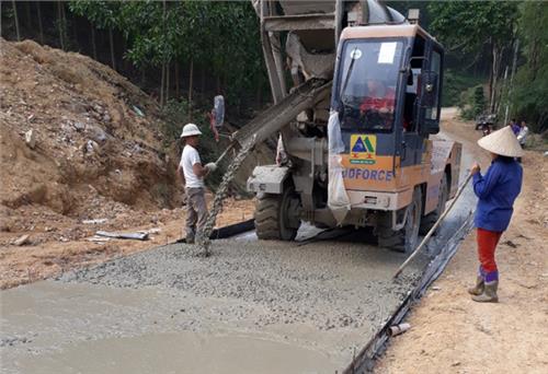 Phấn đấu hoàn thành tuyến đường Bình Long - Quảng Phúc trong tháng 6-2018