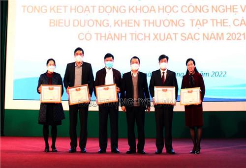 Đại học Thái Nguyên biểu dương các nhà khoa học tiêu biểu