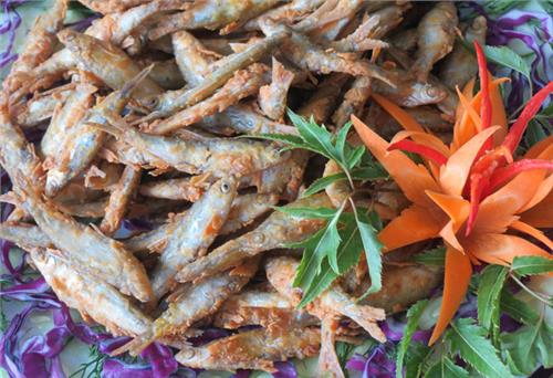Đặc sản cá Hồ Núi Cốc