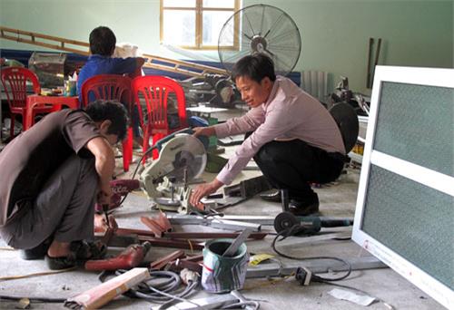 Đứng vững trong gian khó