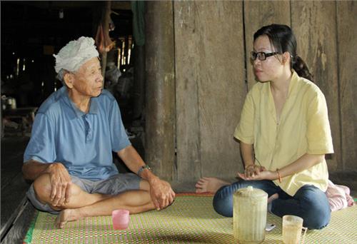 Già làng của Bản Tèn