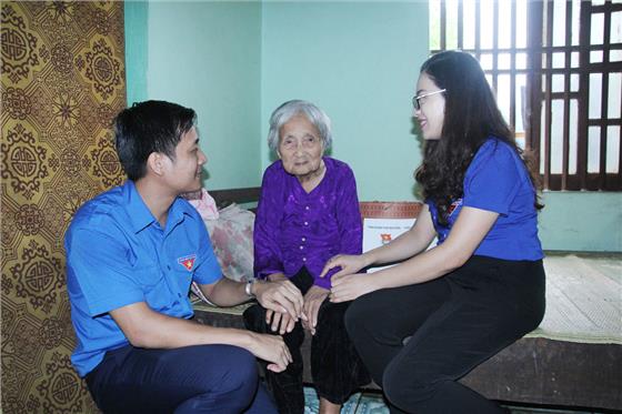Tháng Bảy tri ân