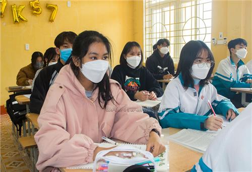 Nữ sinh vùng cao đạt IELTS 7.5 trong lần thi đầu tiên