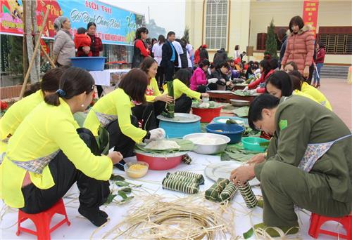 Phú Bình: Tổ chức Hội thi gói bánh chưng