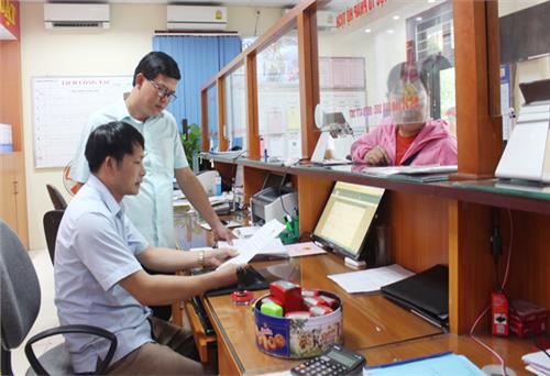 Sâu sát và gương mẫu để lãnh đạo tốt