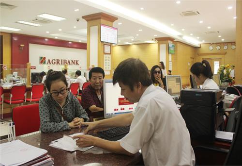 Dư nợ tín dụng tháng 7 giảm nhẹ