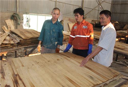 Người trưởng xóm được dân tin yêu