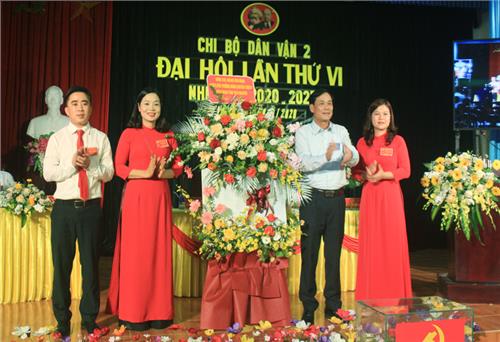 Tích cực xây dựng chi bộ trong sạch vững mạnh toàn diện