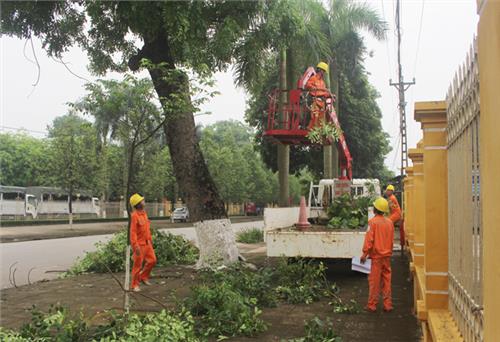 Nhiều giải pháp đảm bảo cấp điện mùa nắng nóng