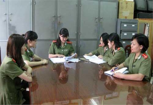 Nữ công an tiêu biểu trên mặt trận thầm lặng