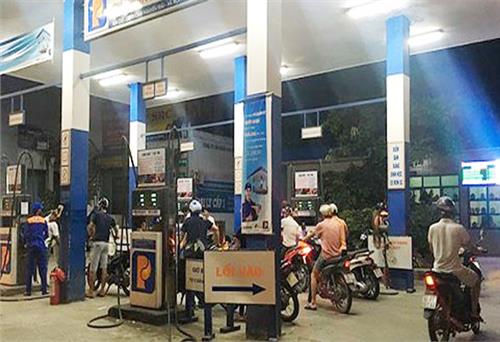 Giá xăng dầu đồng loạt tăng mạnh từ 15h chiều nay
