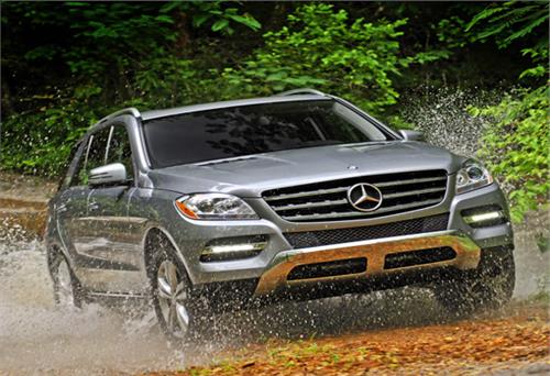 Mercedes ML-class 2012 có giá gần 49.900 USD 