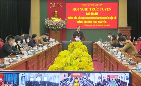 Phấn đấu 100% đảng viên có điện thoại thông minh cài đặt Sổ tay đảng viên điện tử