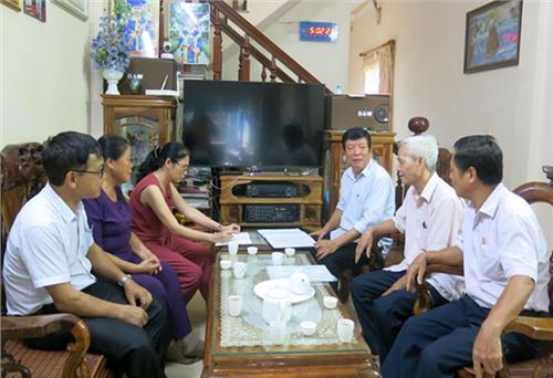 Học tập và làm theo Bác gắn với nhiệm vụ thực tế của địa phương