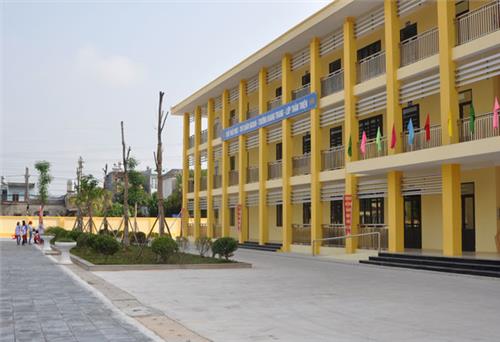 Đầu tư xây dựng các lớp học