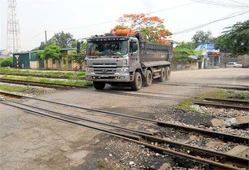 Tiềm ẩn nhiều nguy cơ tai nạn giao thông