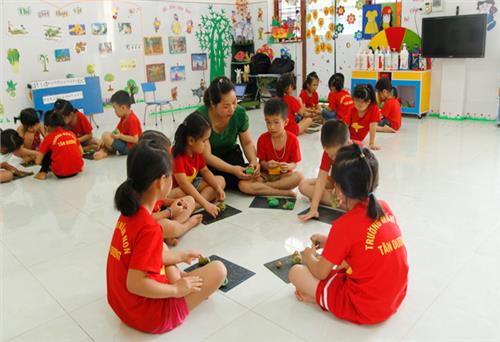 Quan tâm đầu tư cơ sở vật chất trường học