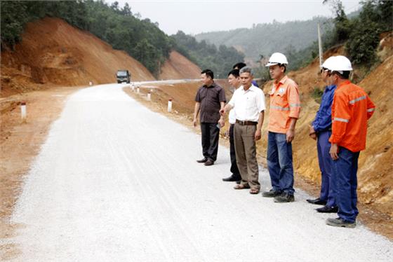 Bàn giao tuyến đường tránh Tân Linh thuộc Dự án Núi Pháo