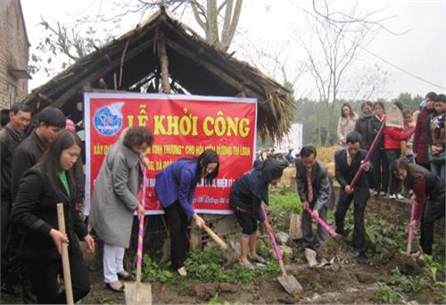 Xây dựng nhà “mái ấm tình thương”