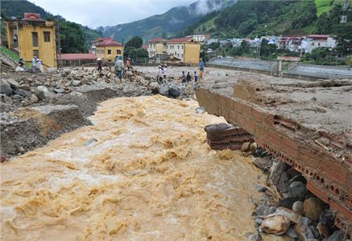 Vùng núi và trung du Bắc Bộ mưa lớn, đề phòng lũ quét, sạt lở đất