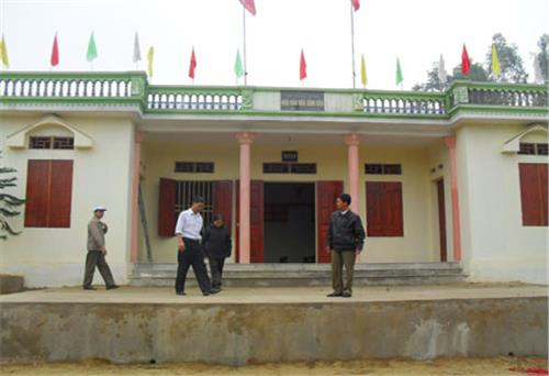 Nêu gương sáng trong các phong trào