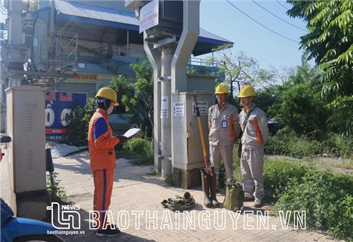 Lao động ngành Điện: An toàn là trên hết