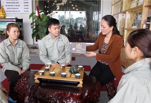 太原省的6个人授予越南职业艺人称号