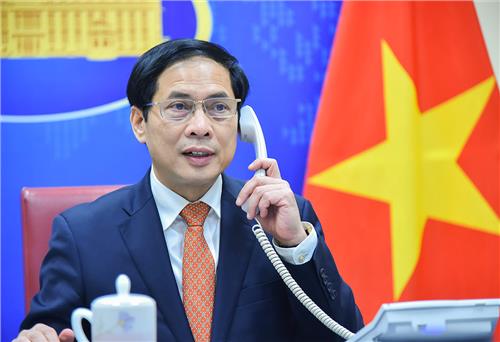 Nga và Ukraine đều khẳng định cố gắng hỗ trợ sơ tán an toàn công dân Việt Nam