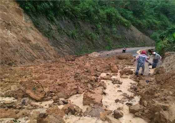 Nguy cơ sạt lở đất ở trung du, vùng núi, ven sông tỉnh Nghệ An