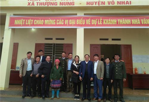 Xây dựng nhà văn hóa xóm ở xã khó khăn 